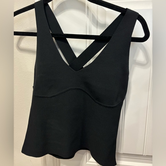 Black top - Picture 1 of 3